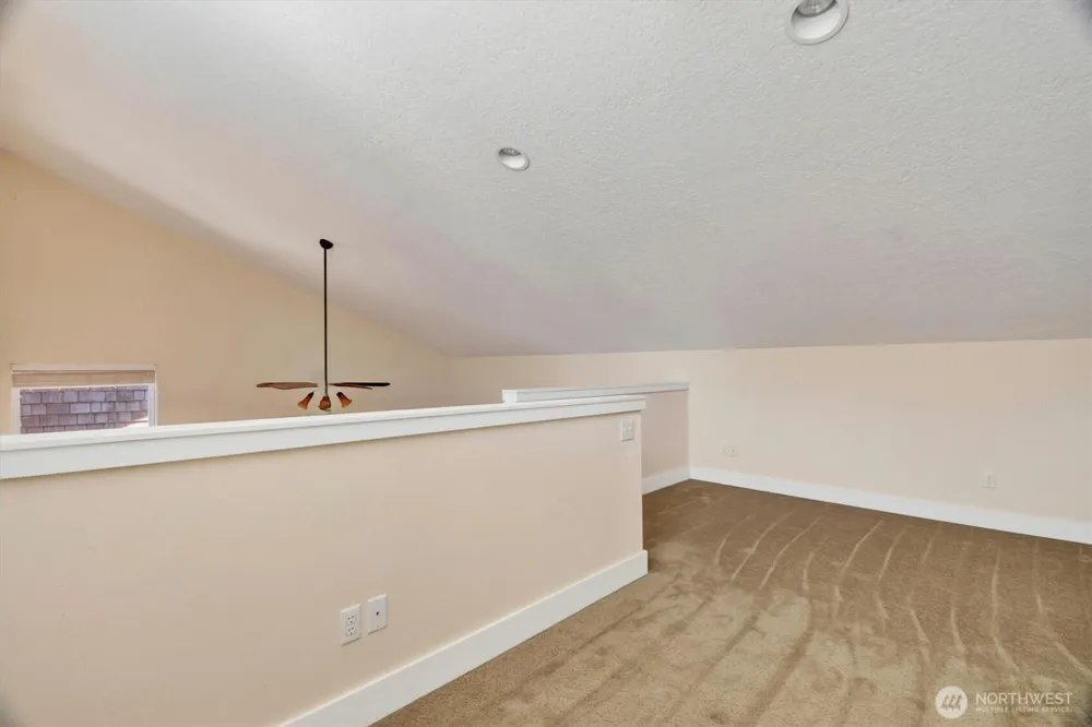 347 E Birnie Slough Road Cathlamet, WA 98612