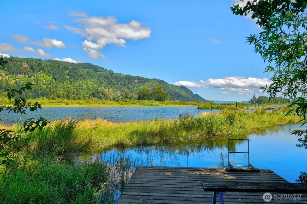 347 E Birnie Slough Road Cathlamet, WA 98612