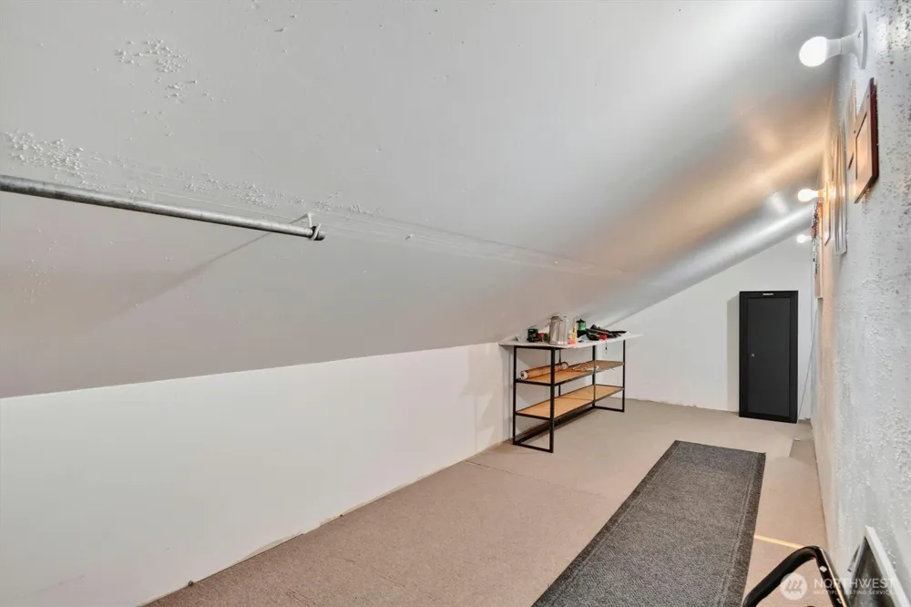 347 E Birnie Slough Road Cathlamet, WA 98612