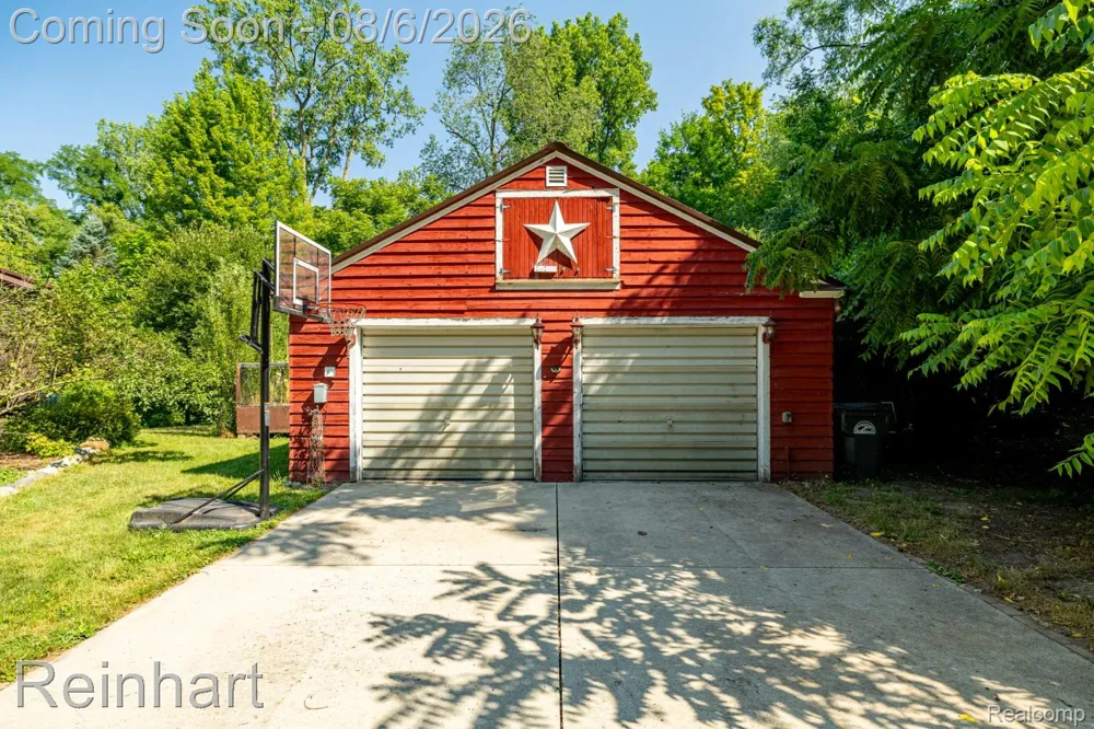 16460 Franklin Road Northville Township, MI 48168