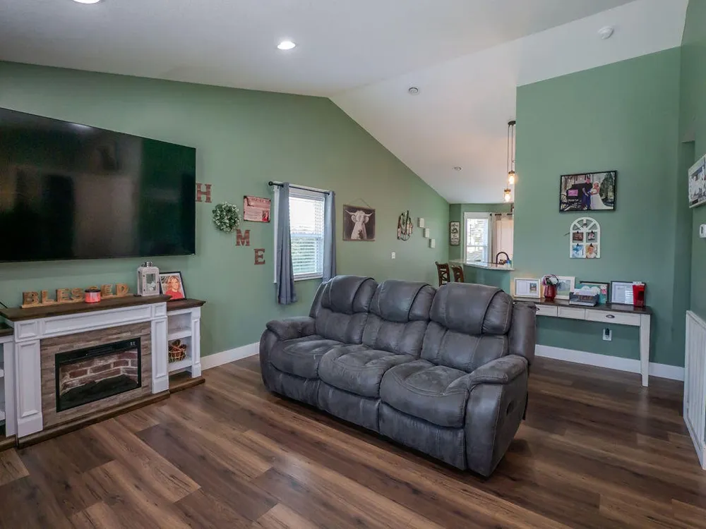 284 Sweetsprings Road Madisonville, TN 37354