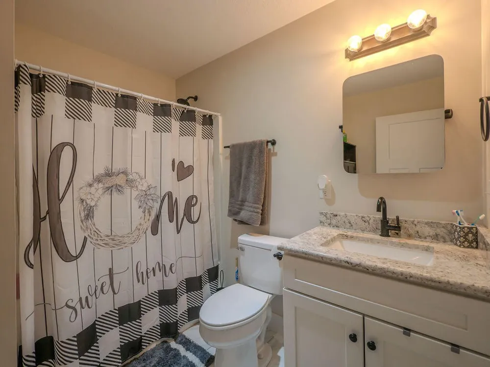 284 Sweetsprings Road Madisonville, TN 37354
