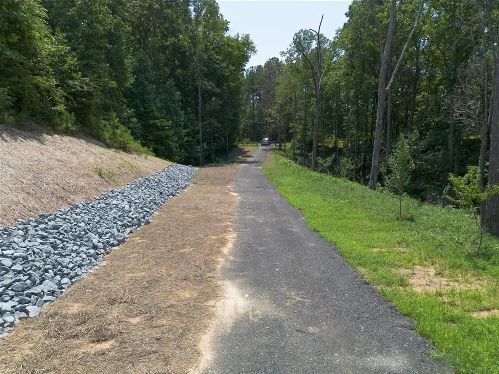 4650 Twin Pines Road SE Acworth, GA 30102