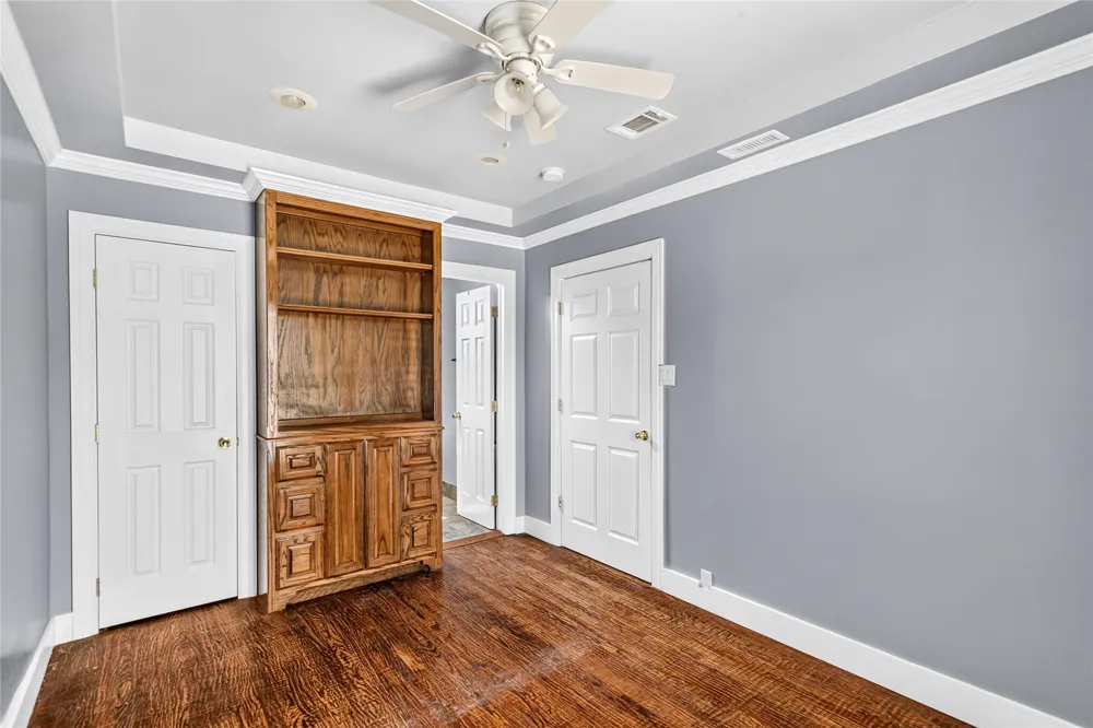 4319 Glenhaven Boulevard Dallas, TX 75211