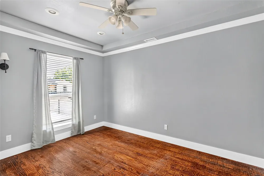 4319 Glenhaven Boulevard Dallas, TX 75211