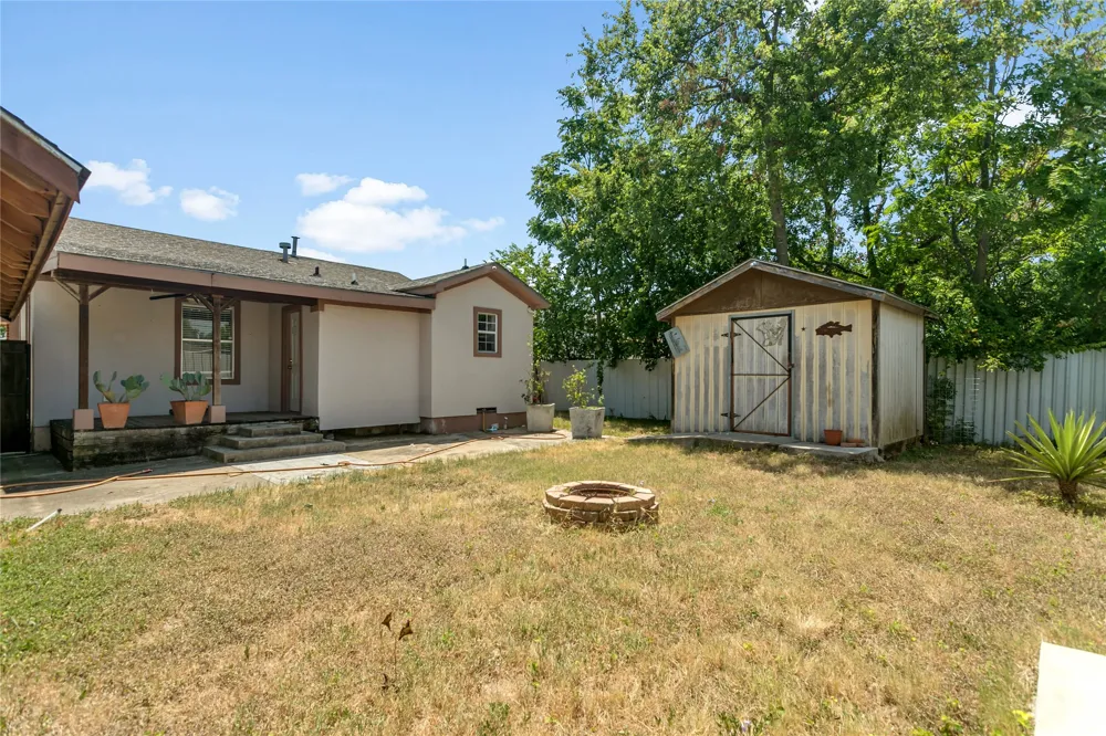 4319 Glenhaven Boulevard Dallas, TX 75211