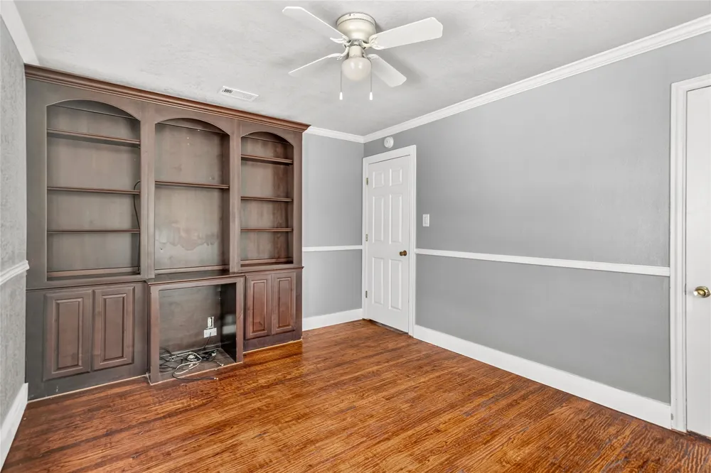 4319 Glenhaven Boulevard Dallas, TX 75211