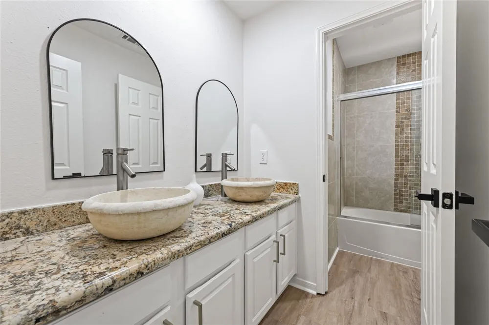 2231 Laurel Forest Way Houston, TX 77014