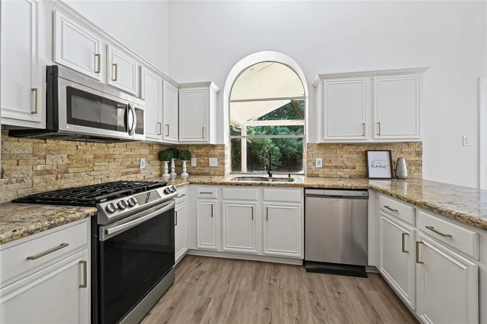 2231 Laurel Forest Way Houston, TX 77014