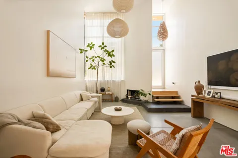 27 Paloma Avenue