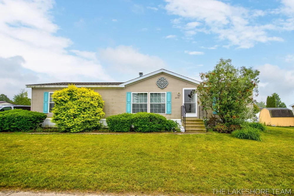 3274 Barbaray Way Holland Charter Township, MI 49424