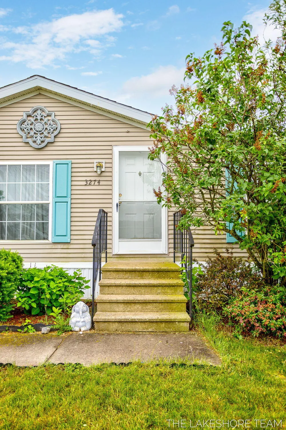 3274 Barbaray Way Holland Charter Township, MI 49424