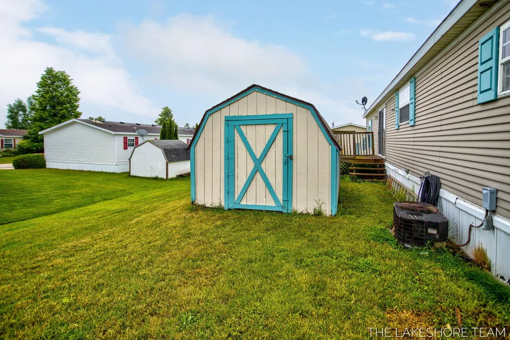 3274 Barbaray Way Holland Charter Township, MI 49424