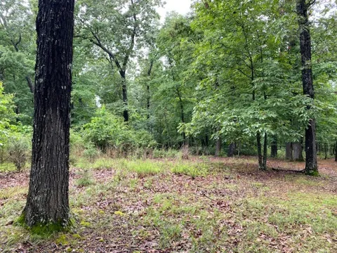 5 Lakeview Drive