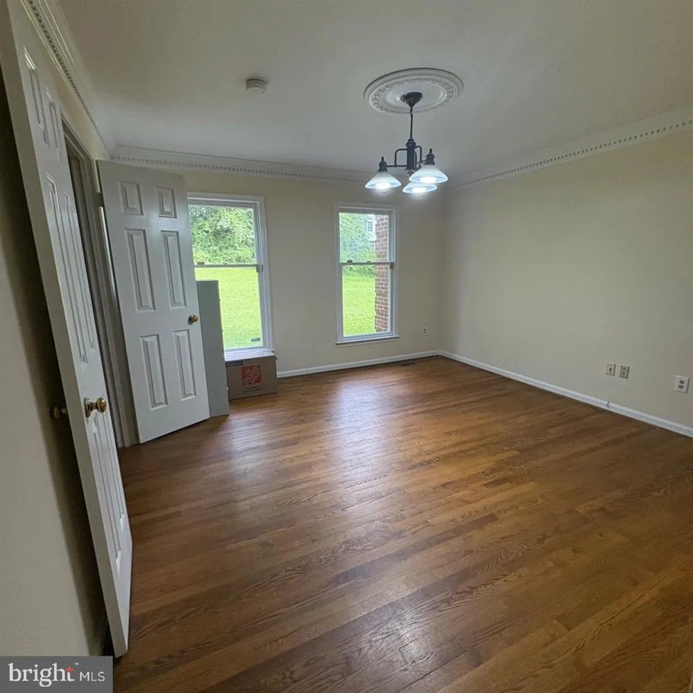 3502 HOLLY ROAD Annandale, VA 22003