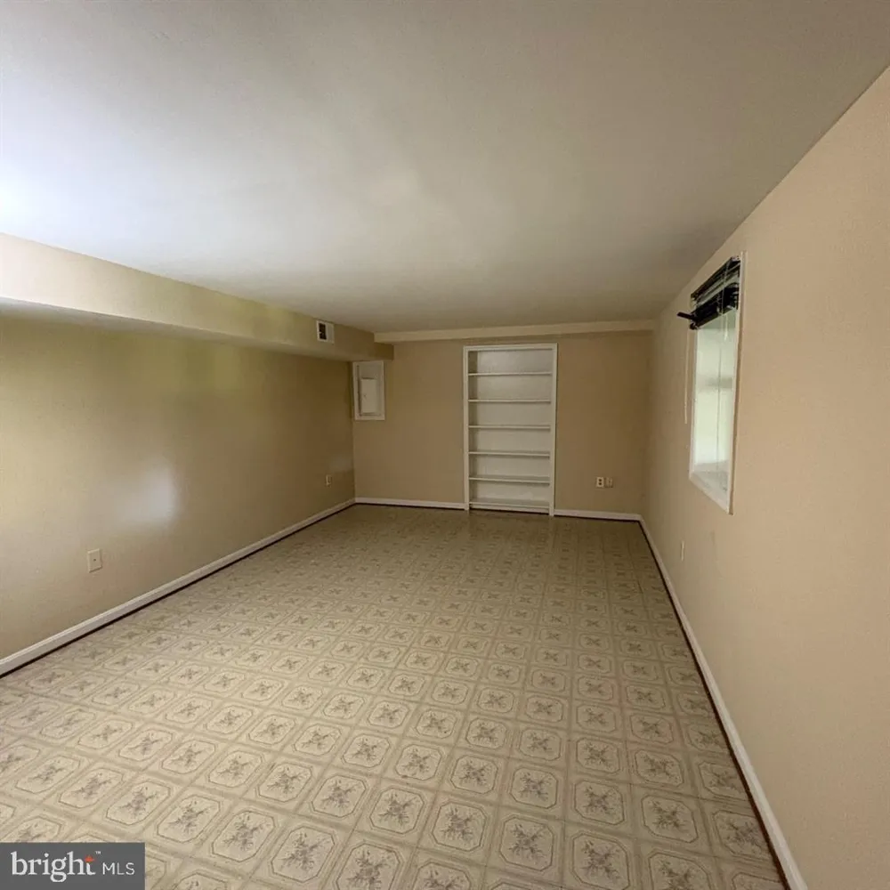 3502 HOLLY ROAD Annandale, VA 22003