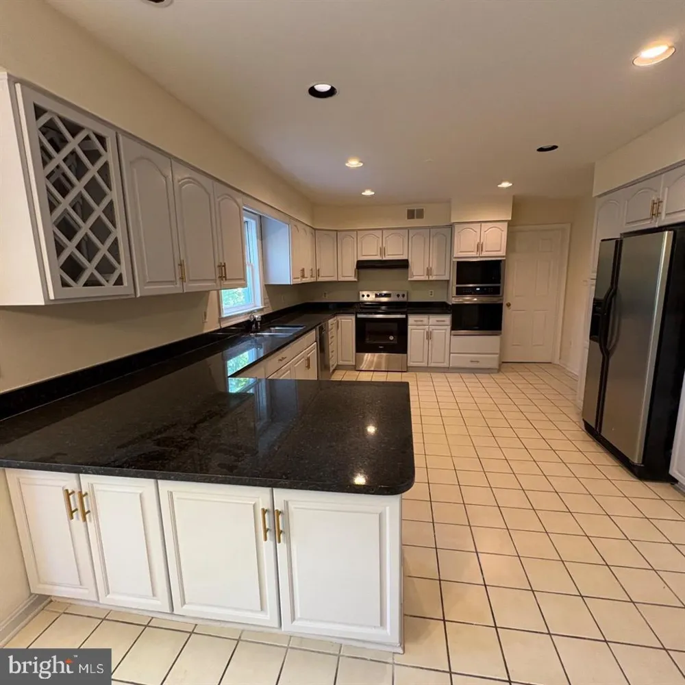 3502 HOLLY ROAD Annandale, VA 22003