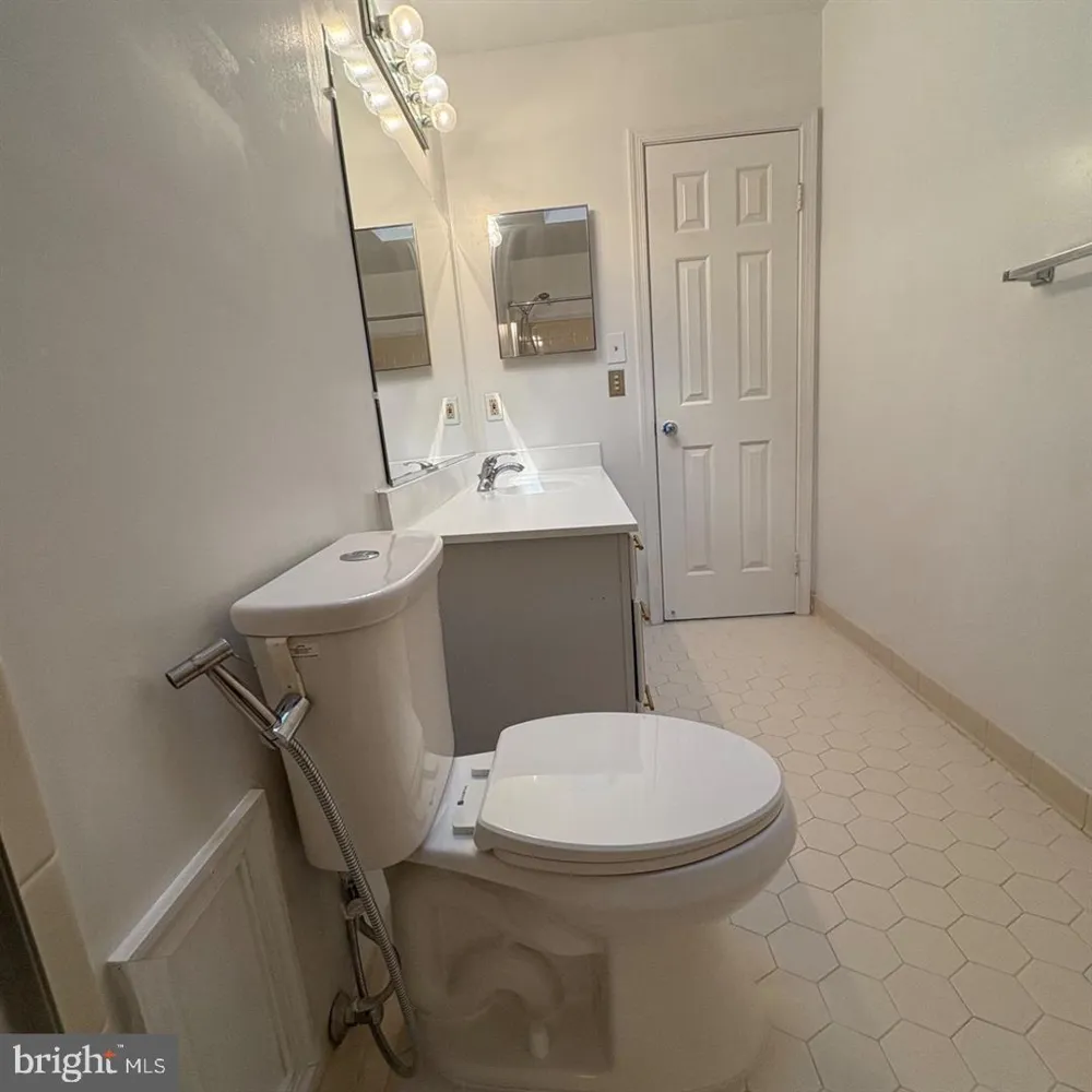 3502 HOLLY ROAD Annandale, VA 22003