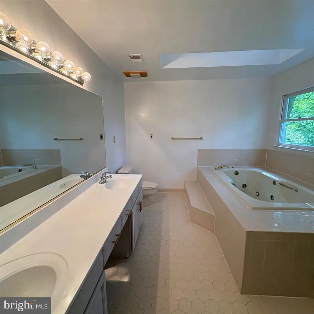 3502 HOLLY ROAD Annandale, VA 22003
