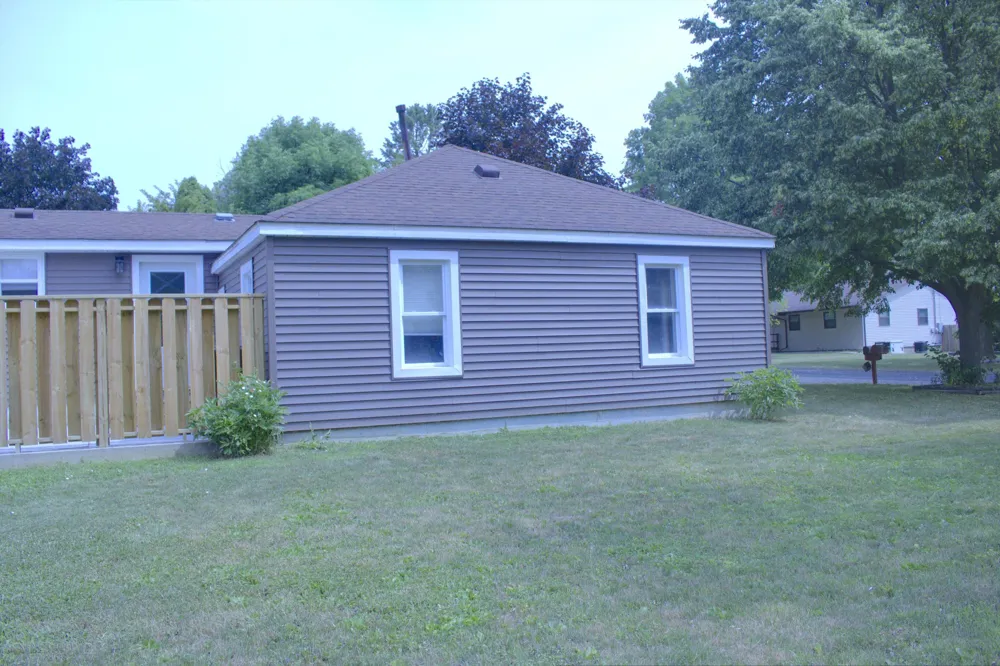 614 Allen Avenue Alma, MI 48801