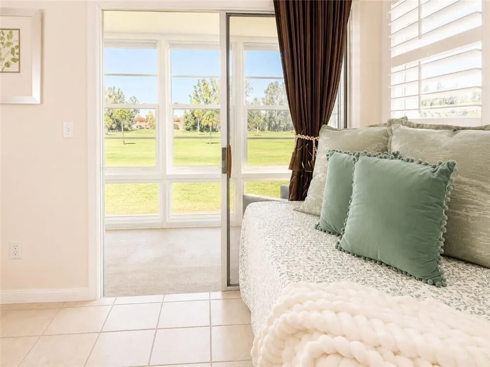 55 WOODLAND DRIVE #206 Vero Beach, FL 32962