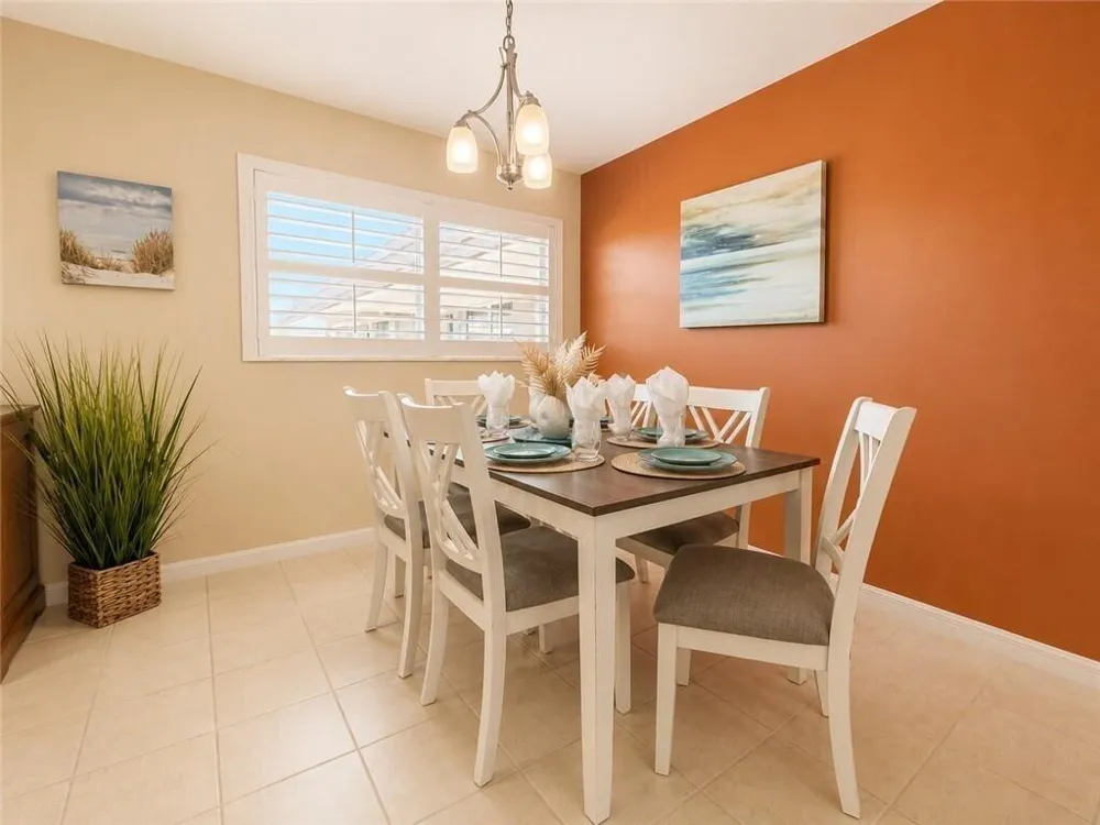 55 WOODLAND DRIVE #206 Vero Beach, FL 32962