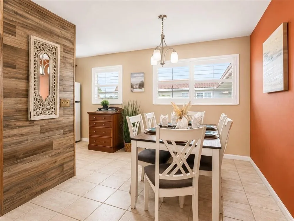 55 WOODLAND DRIVE #206 Vero Beach, FL 32962