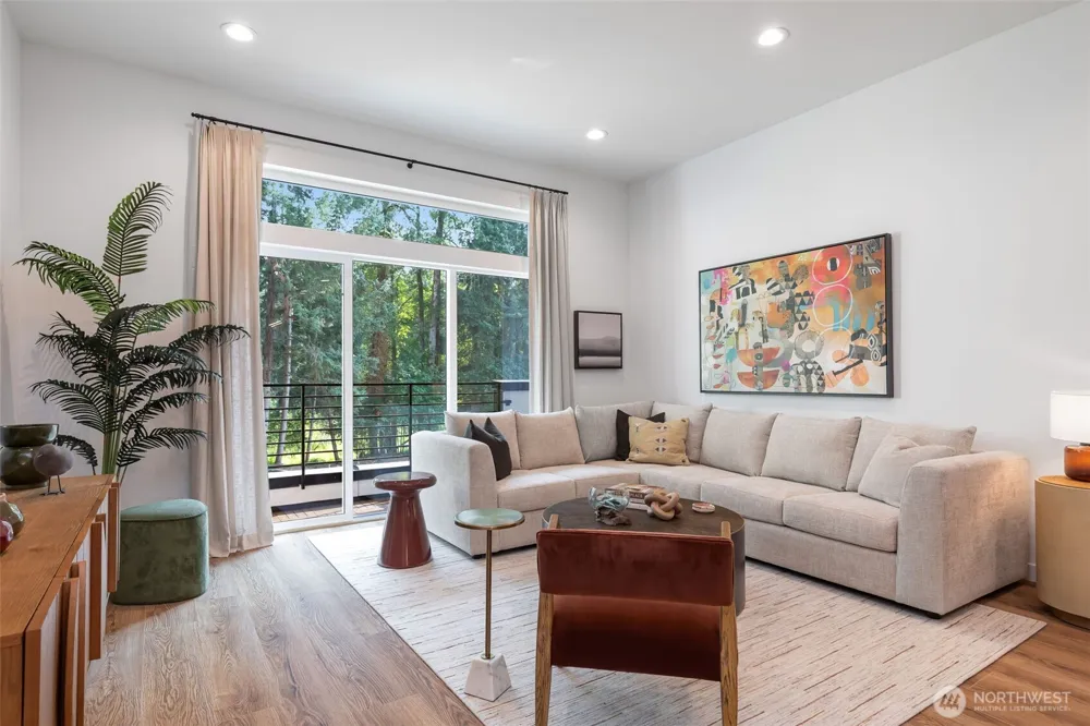 1139 129th Court NE Bellevue, WA 98005