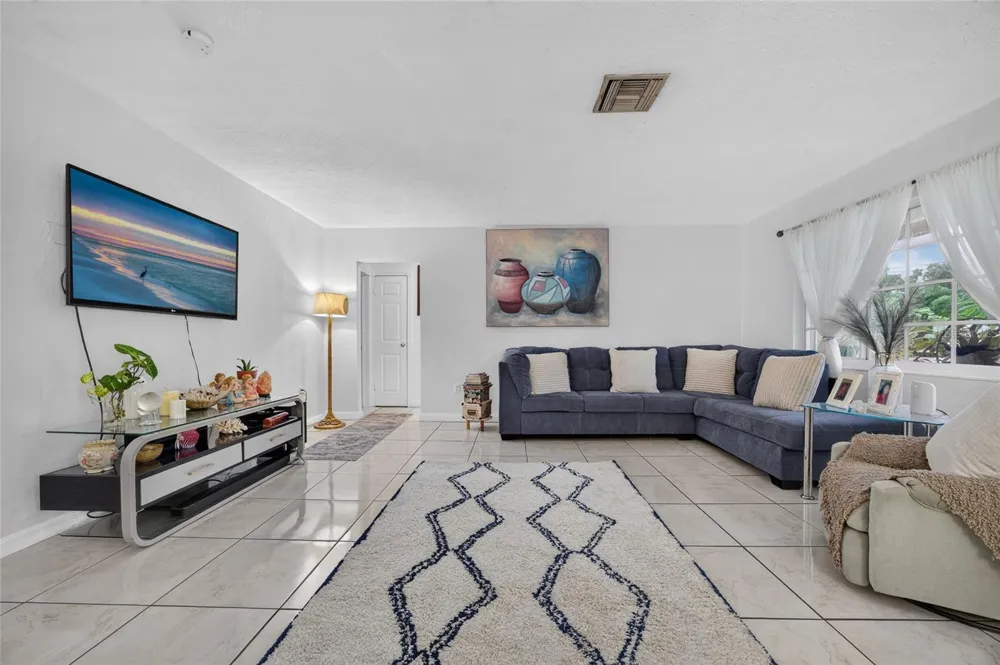 4701 SPAHN STREET Sarasota, FL 34232