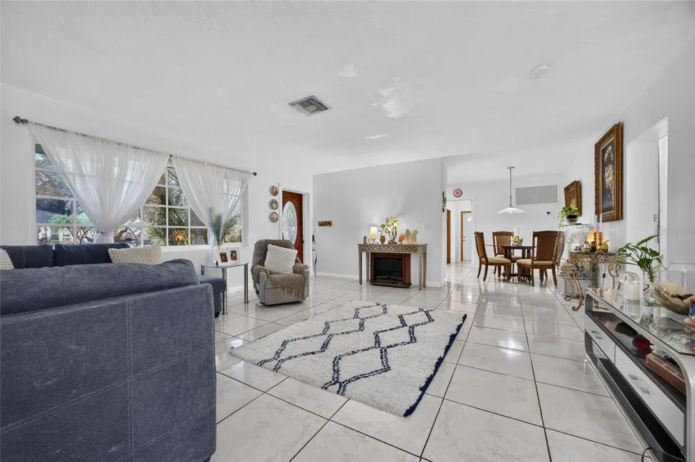 4701 SPAHN STREET Sarasota, FL 34232