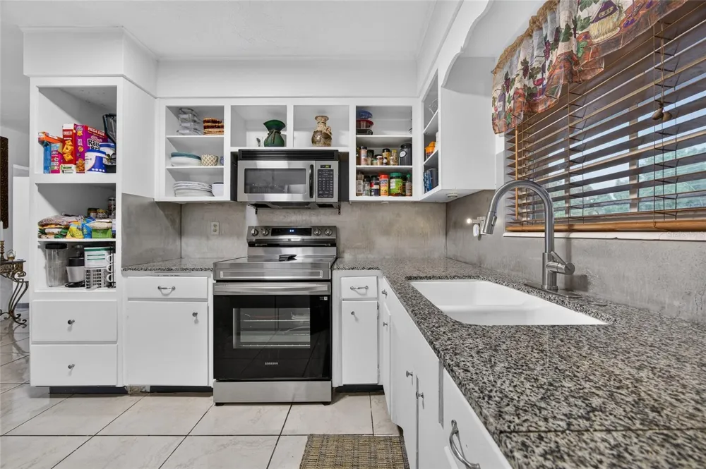 4701 SPAHN STREET Sarasota, FL 34232