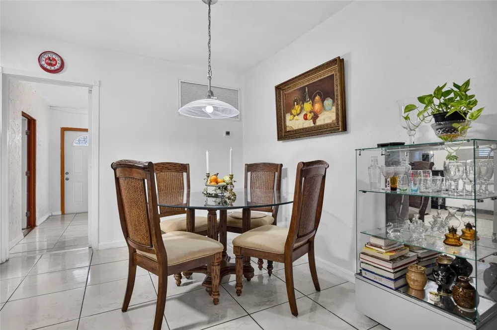 4701 SPAHN STREET Sarasota, FL 34232
