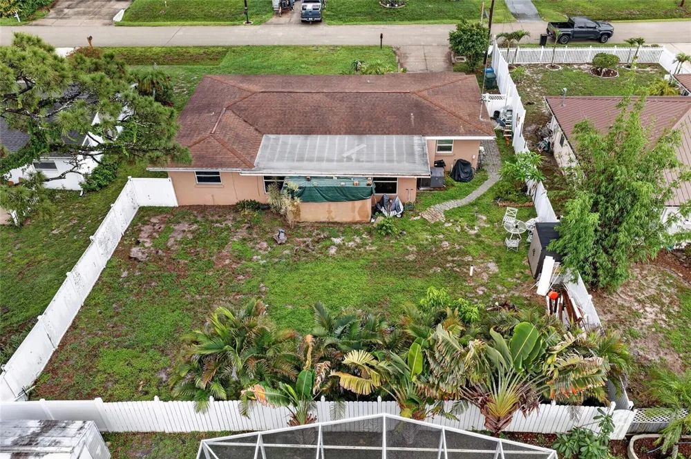 4701 SPAHN STREET Sarasota, FL 34232