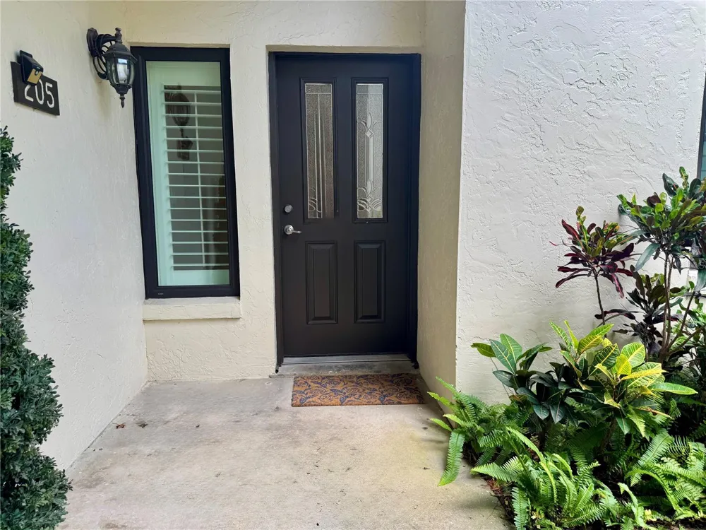 1637 SE PARADISE CIRCLE #205 Crystal River, FL 34429