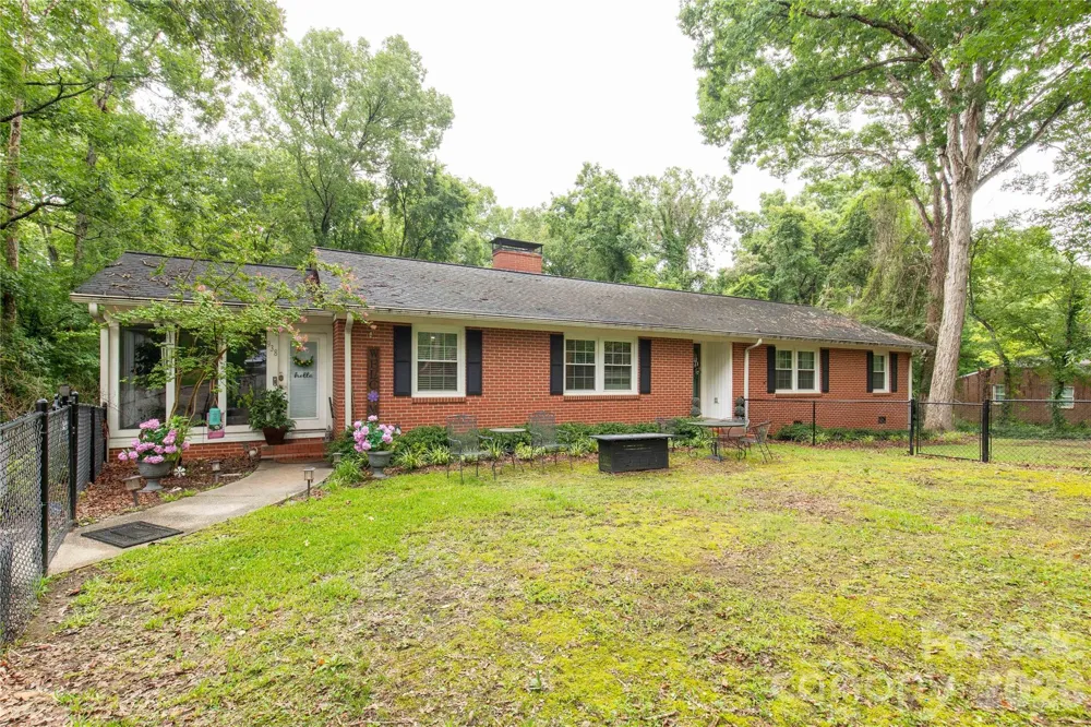 938 Forest Drive Lancaster, SC 29720