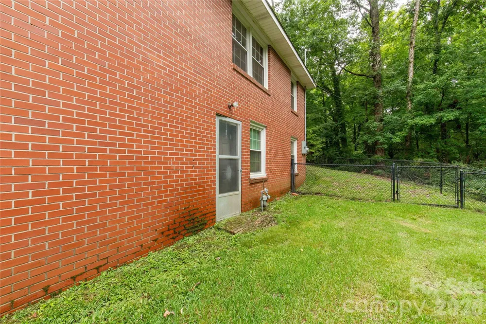 938 Forest Drive Lancaster, SC 29720