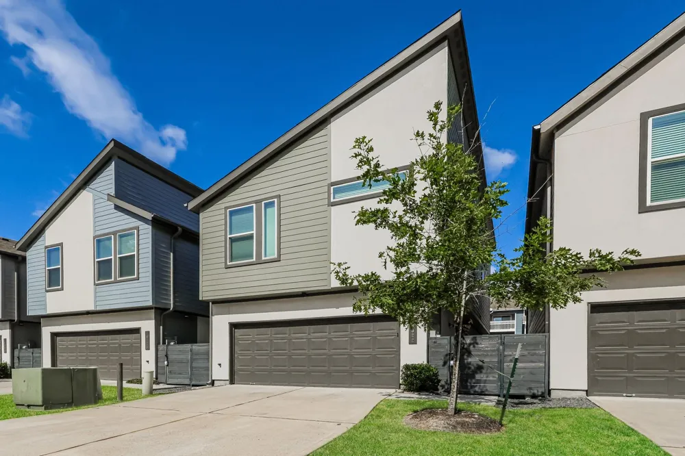 18322 W Centro Circle Shenandoah, TX 77385