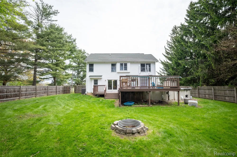 11363 McKinley Road Montrose Charter Township, MI 48457