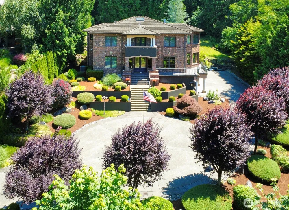 24282 SE 147th Place Issaquah, WA 98027