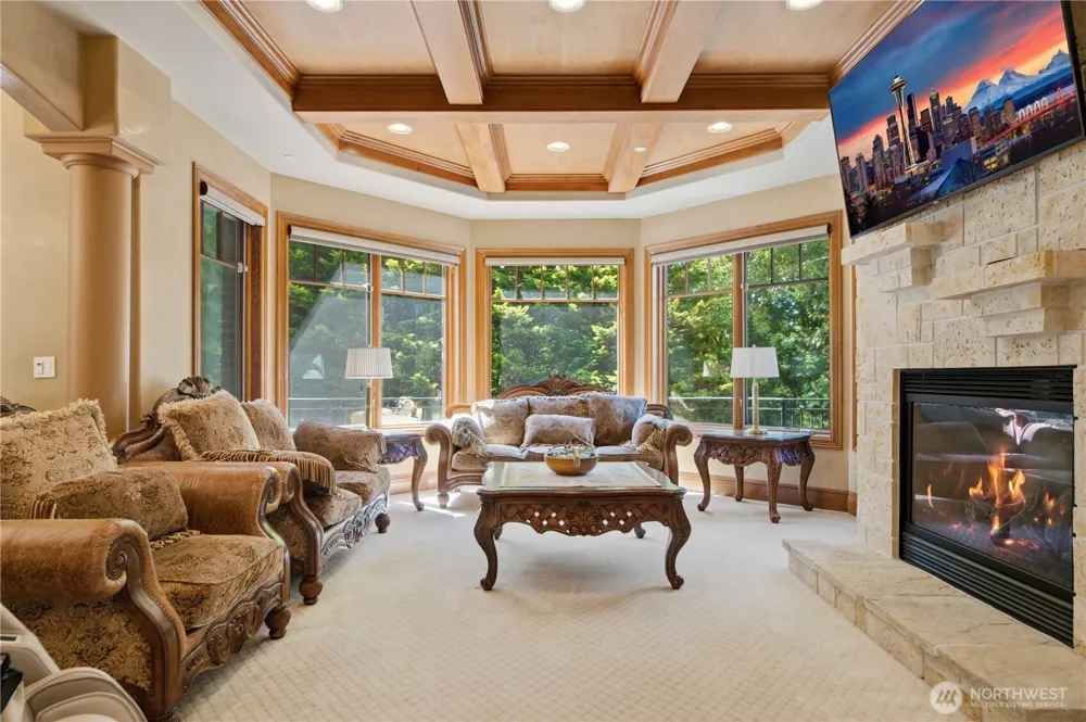 24282 SE 147th Place Issaquah, WA 98027