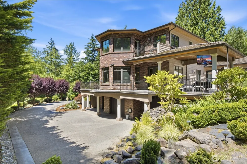 24282 SE 147th Place Issaquah, WA 98027