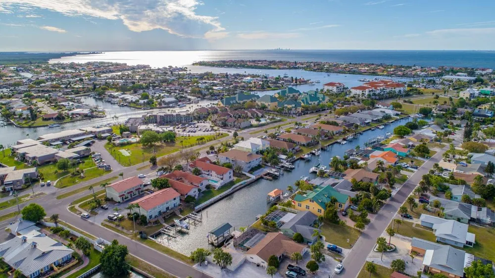 6506 ABACO DRIVE #104 Apollo Beach, FL 33572