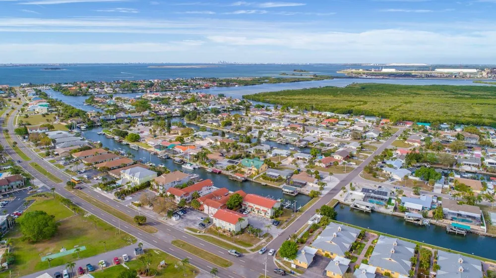 6506 ABACO DRIVE #104 Apollo Beach, FL 33572