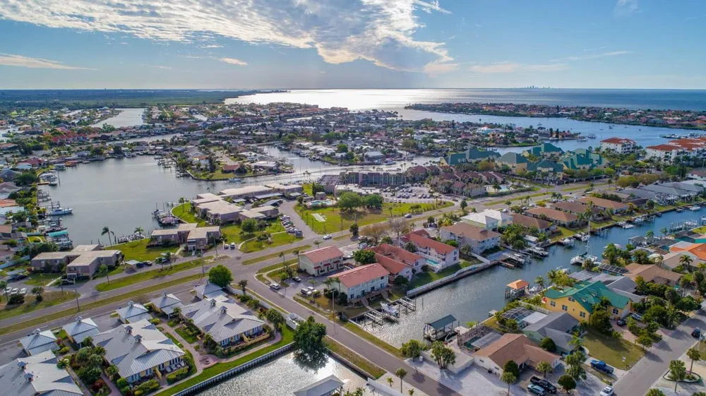 6506 ABACO DRIVE #104 Apollo Beach, FL 33572