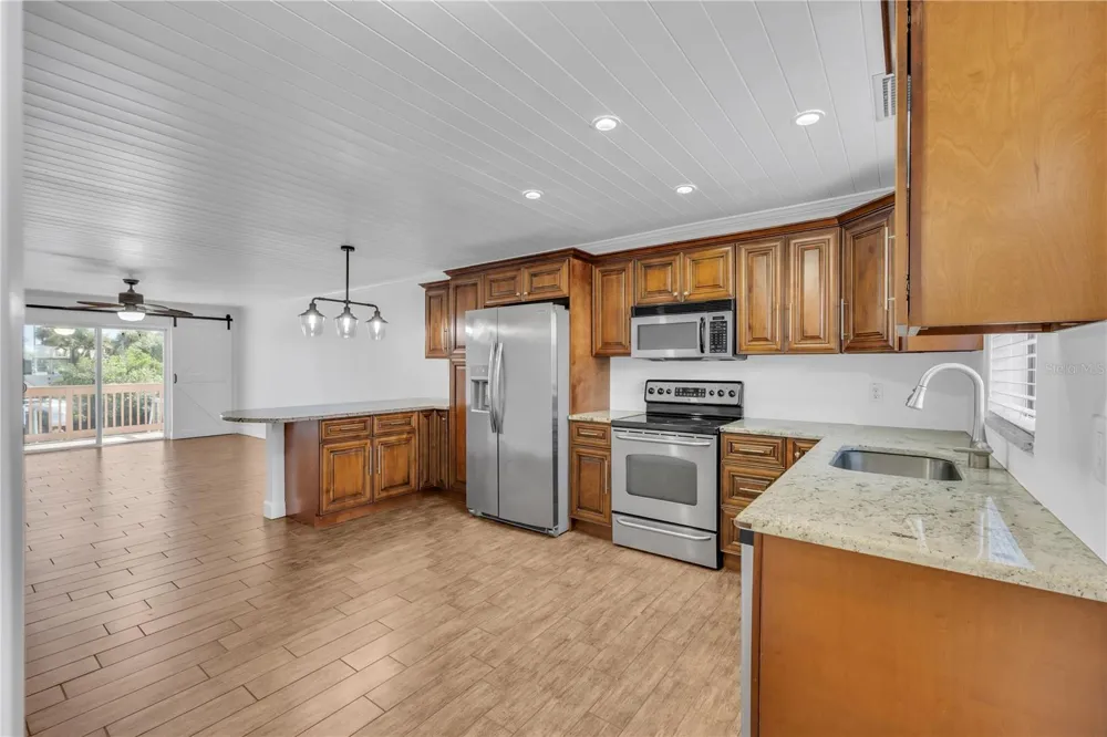 6506 ABACO DRIVE #104 Apollo Beach, FL 33572