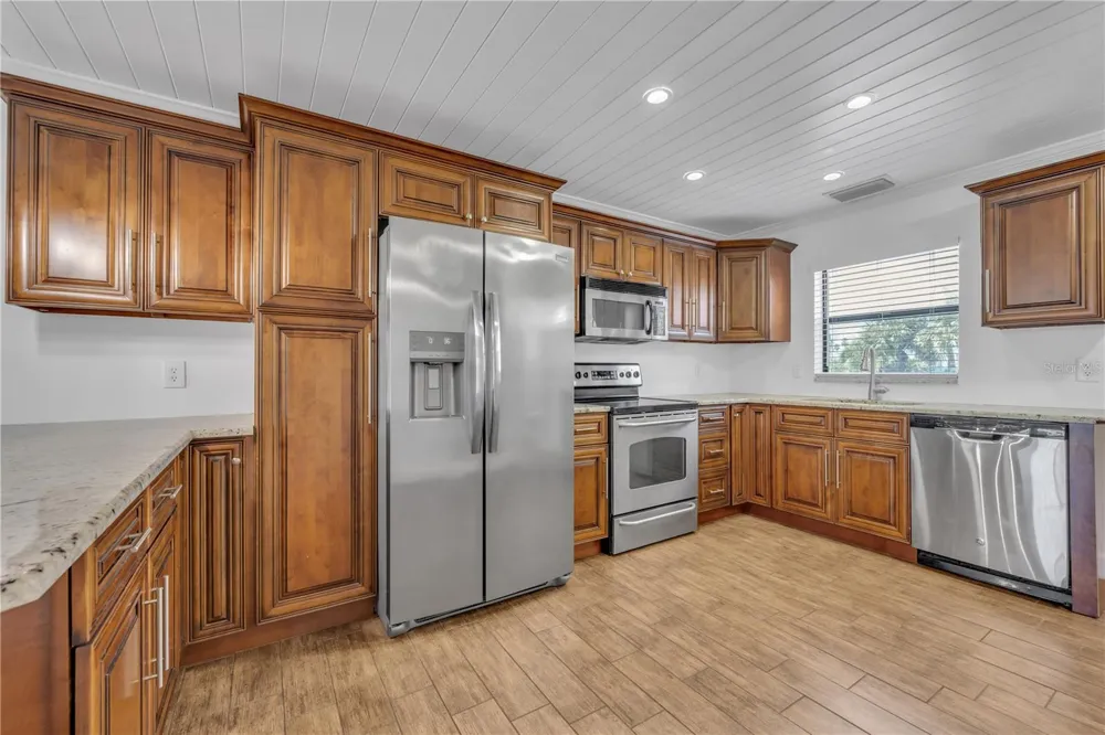 6506 ABACO DRIVE #104 Apollo Beach, FL 33572