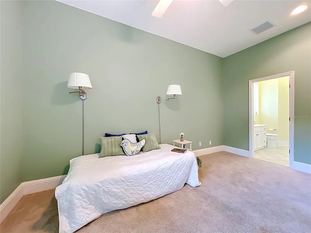 2667 COCHISE TRAIL Winter Park, FL 32789