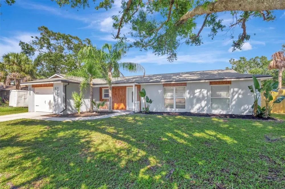 6209 FLAMINGO DRIVE Apollo Beach, FL 33572