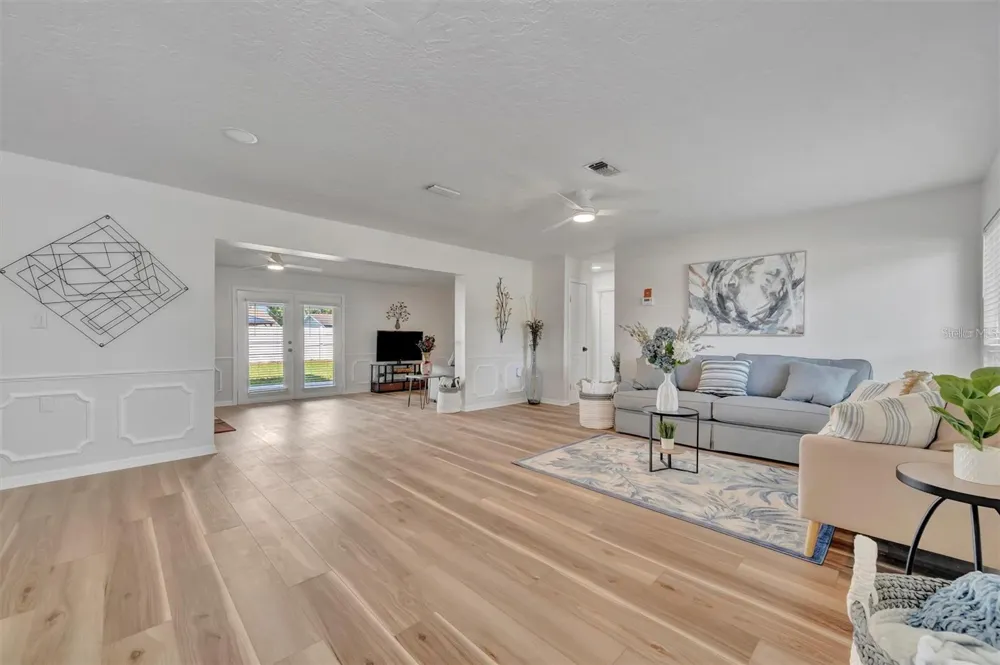 6209 FLAMINGO DRIVE Apollo Beach, FL 33572