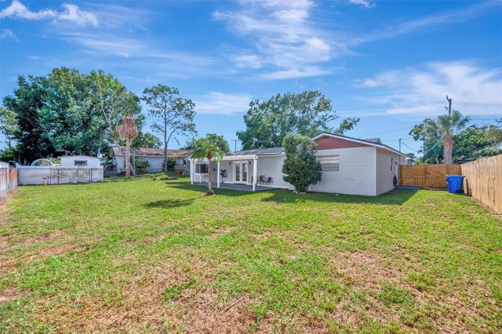 6209 FLAMINGO DRIVE Apollo Beach, FL 33572